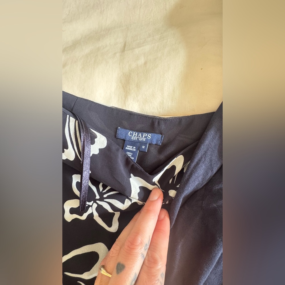 NWT Chaps Navy and Cream Floral Skirt and Top - Picture 5 of 6